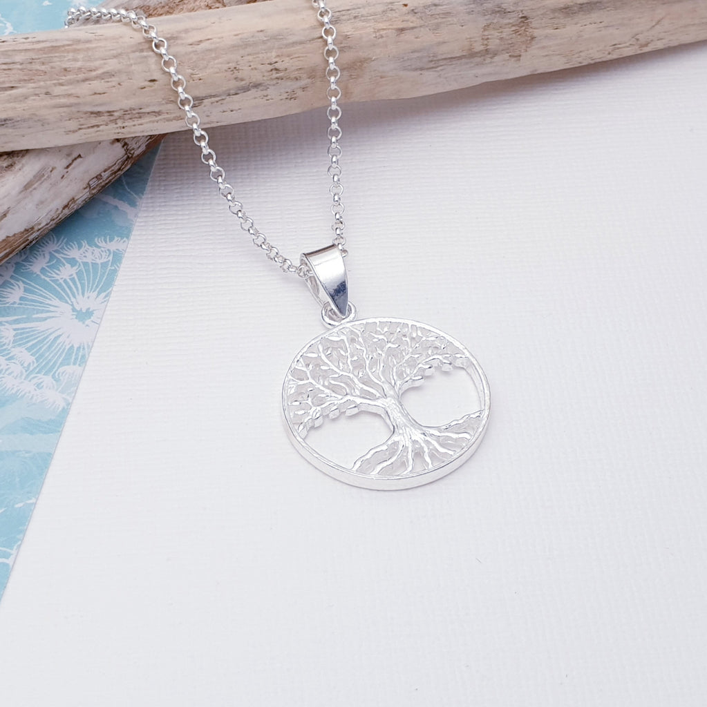 With a gorgeous tree of life cut out design this pendant is ideal for everyday wear and will soon become a favourite piece of jewellery.