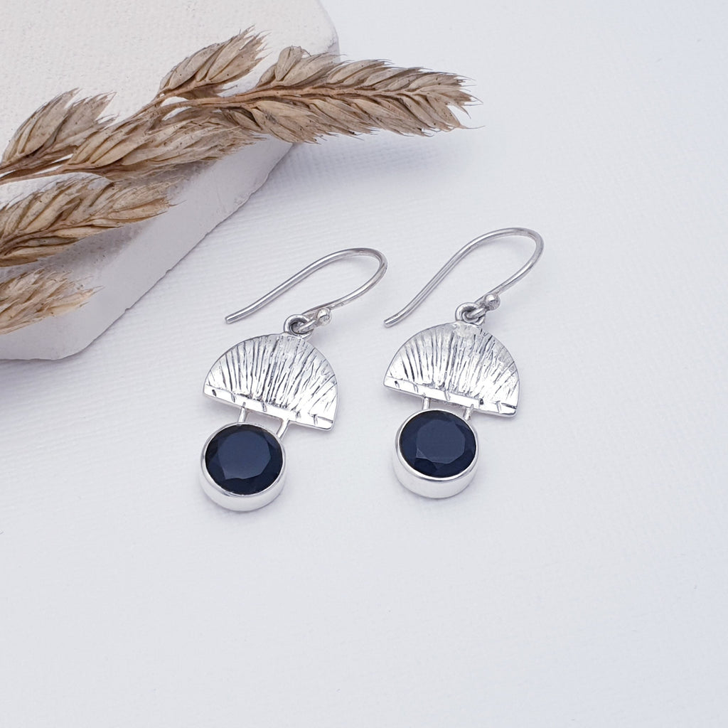 Each earring features a half circle of Sterling Silver with beautiful hand etched detailing. Adding to the design, a gorgeous cabochon Onyx stone sits beneath the half circle. Something a little different, these earrings will be a welcome addition to any jewellery box collection. 