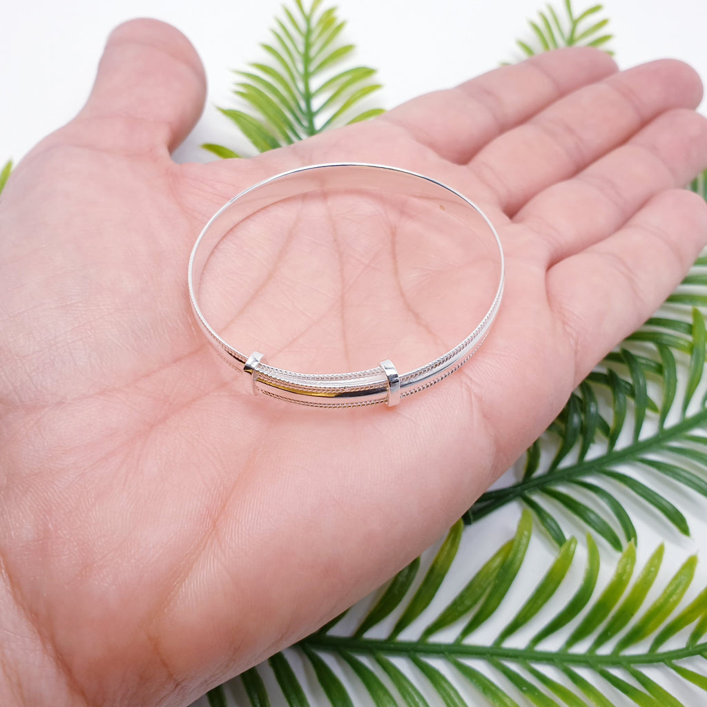 Sterling Silver Simple Child Bangle