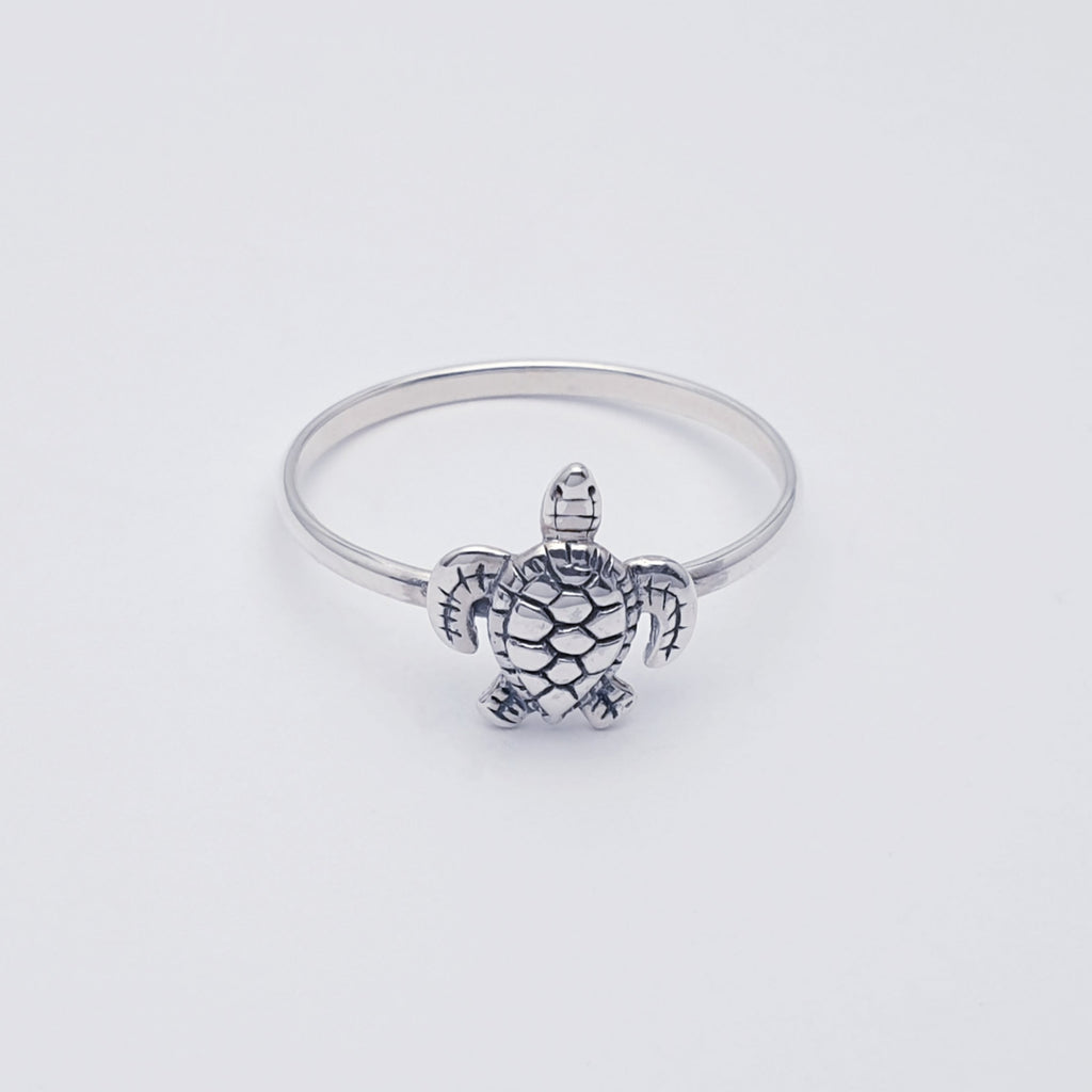 dainty sterling silver turtle ring