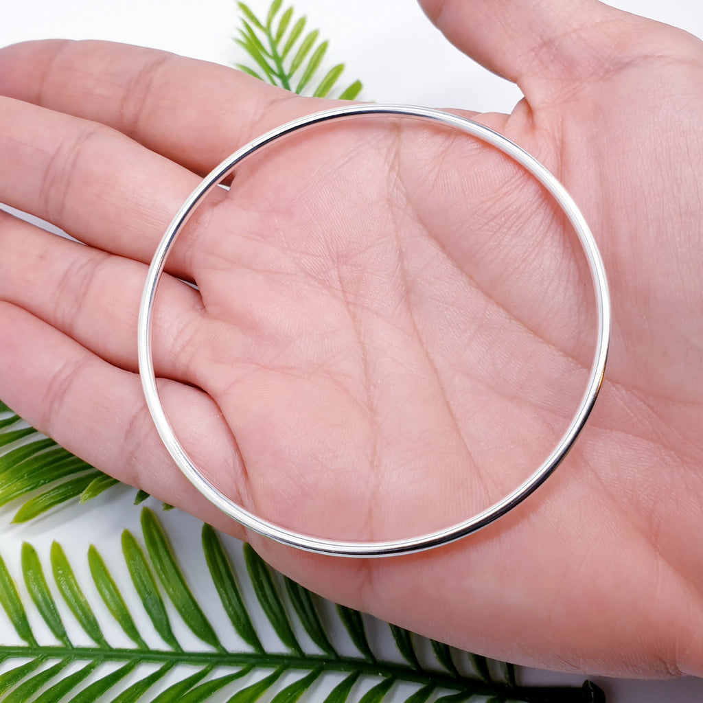 Chic, handmade sterling silver fine tube bangle