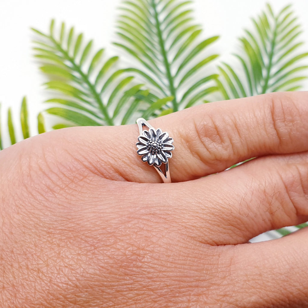 Sterling Silver Flower Toe Ring