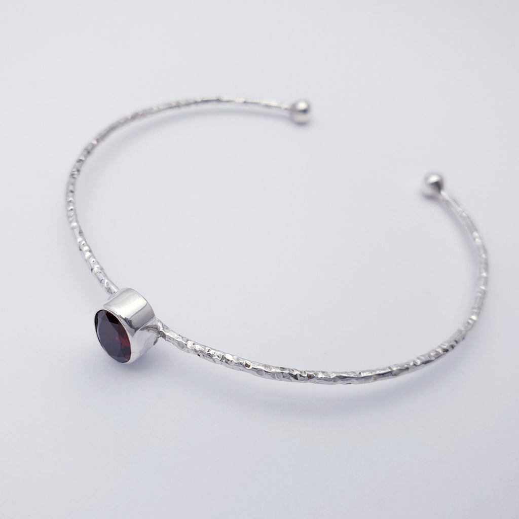 Garnet Little Stone Cuff