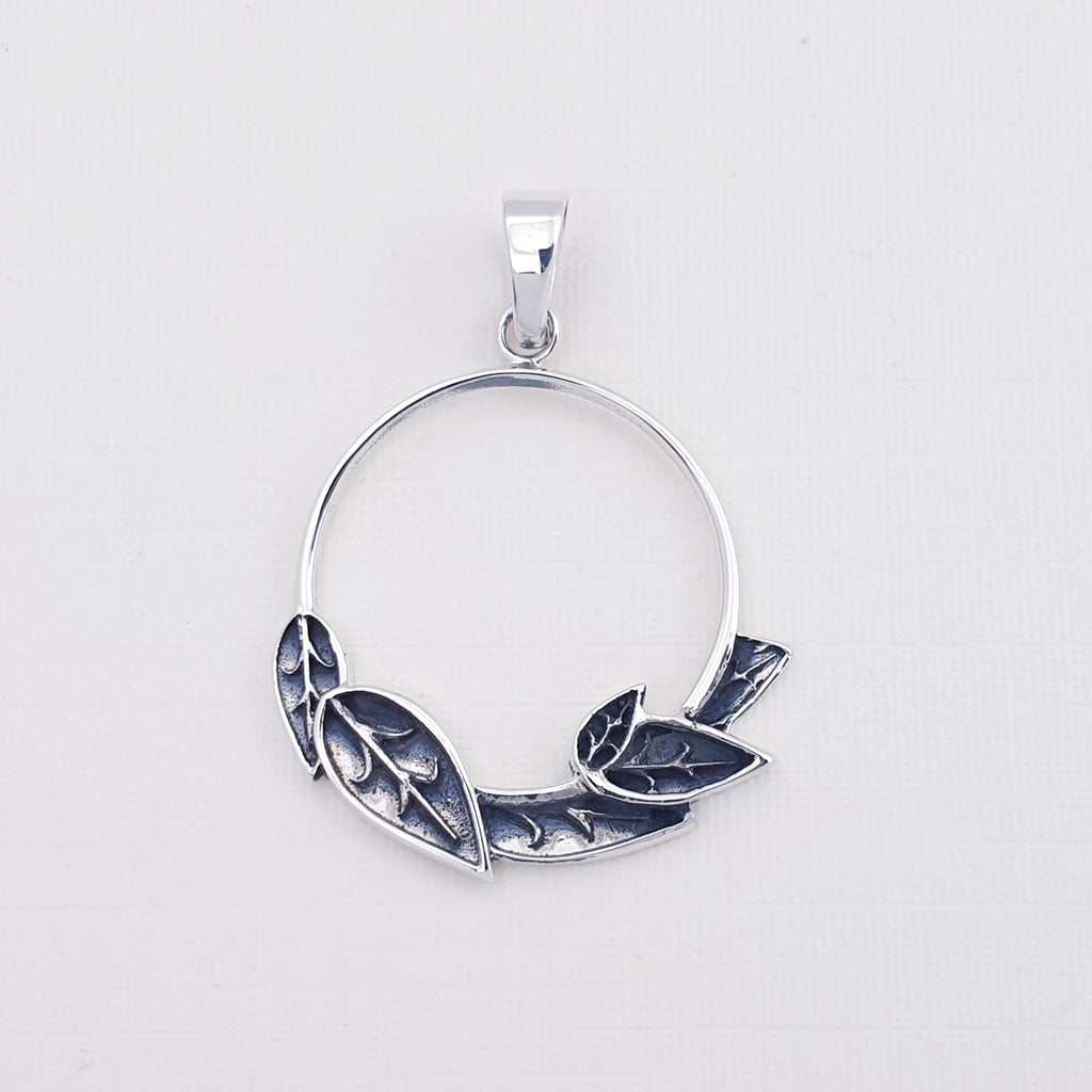 Sterling Silver Circle of Leaves Pendant