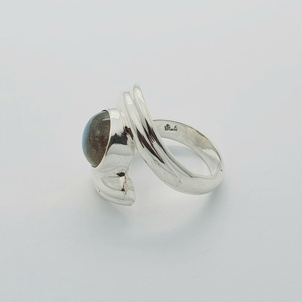 Labradorite Sterling Silver Zelda Ring