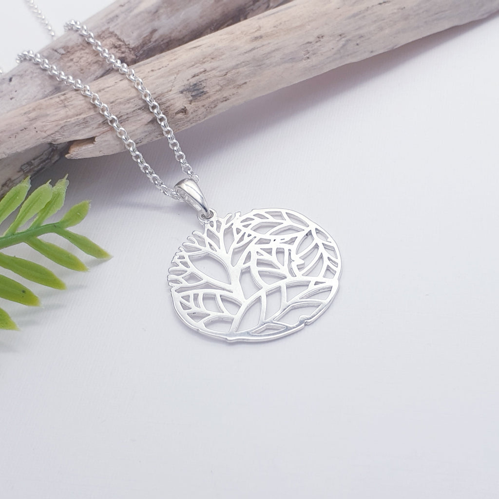 Sterling Silver Woodland Circle Pendant