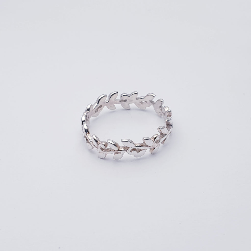 Sterling Silver Creeping Vines Ring